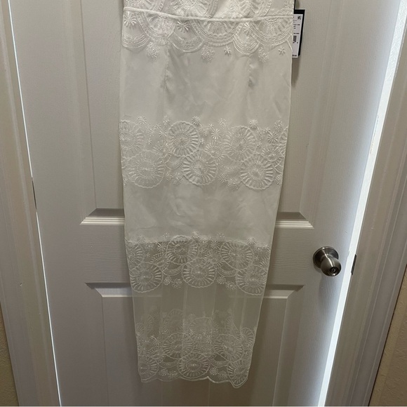 NWT Adrianna Papell White Sequin Embroidery Ankle Dress Beaded Straps Size 4 - Picture 3 of 7